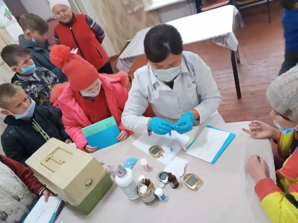 Children waiting to get blood test
